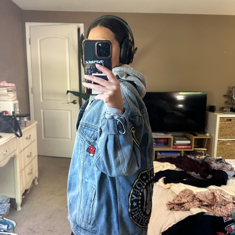 Jean jacket - Picture 12 of 13